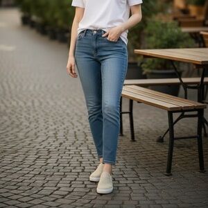 Nicole Miller New York Tonnille Women's Slip-On
Sneakers Beige Casual size 8